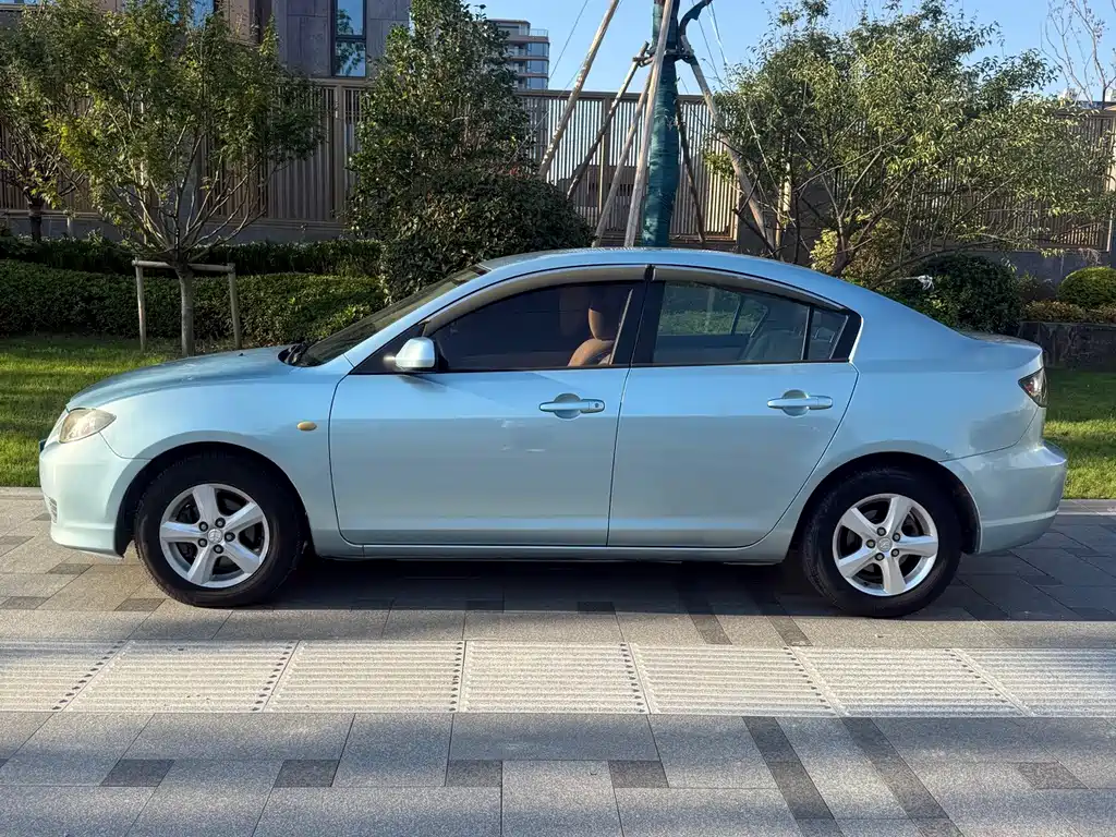 Mazda 3 — миниатюра 2