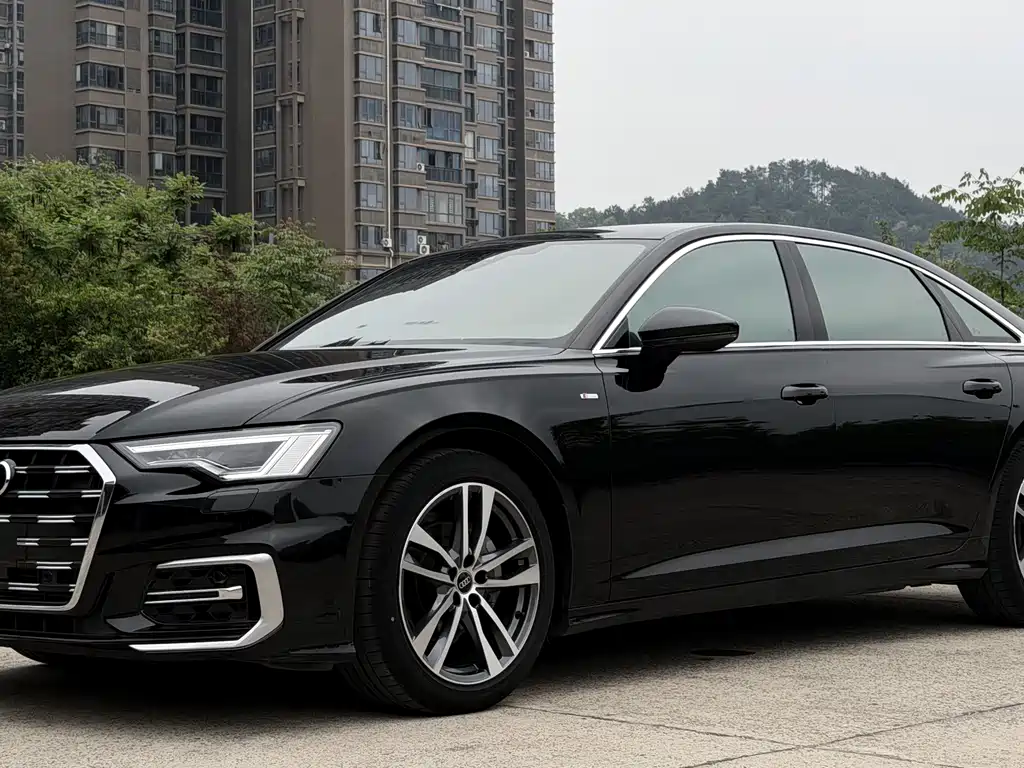 Купить Audi A6L