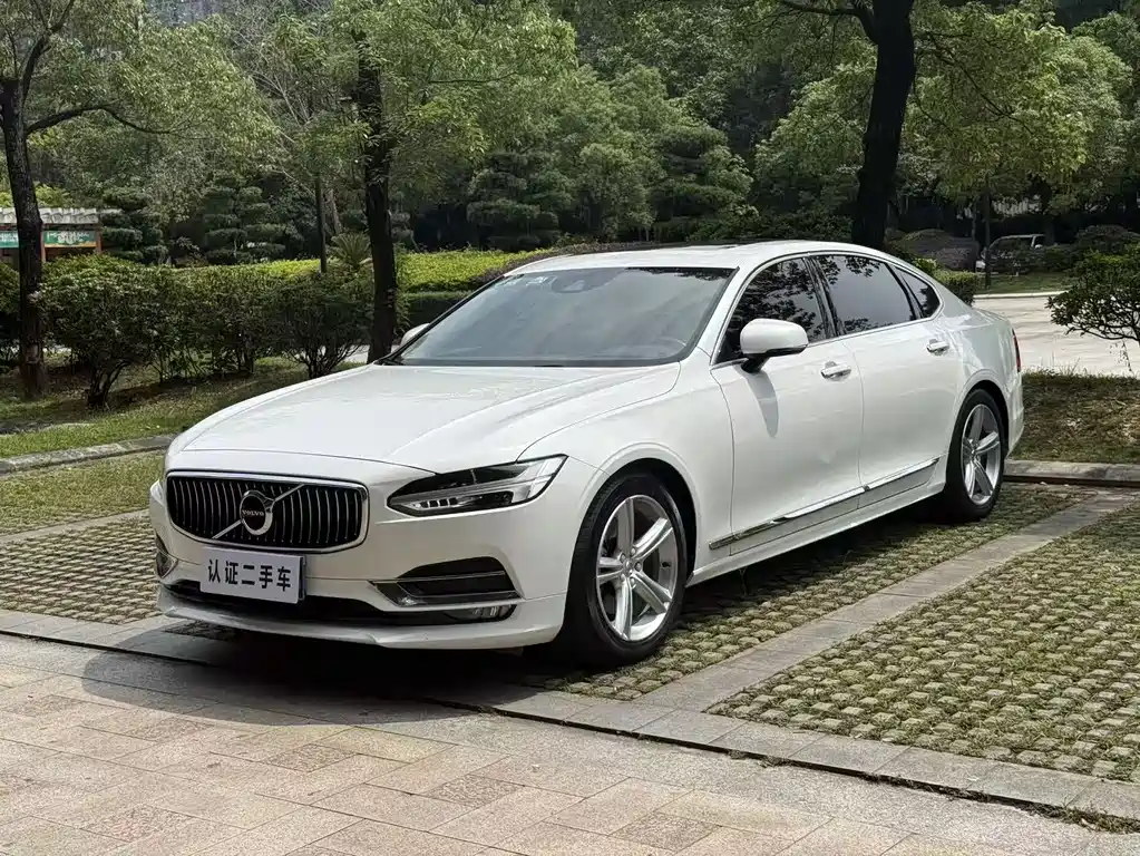 Volvo S90 2018