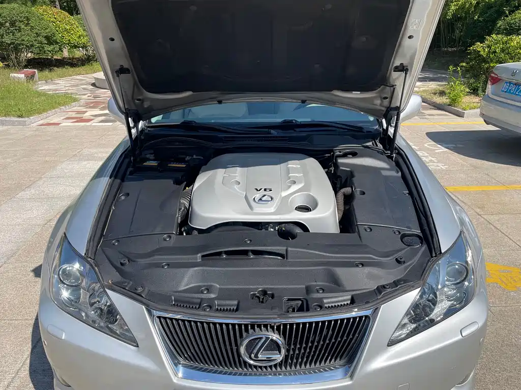 Lexus IS — миниатюра 11