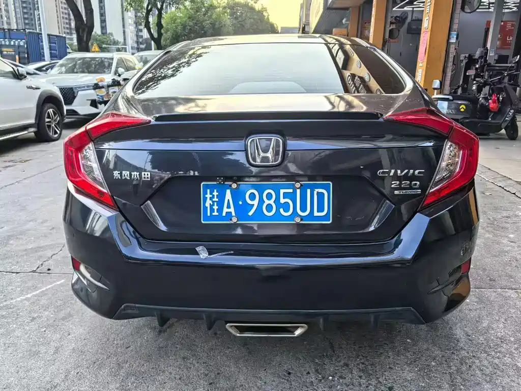 Honda Civic — миниатюра 4