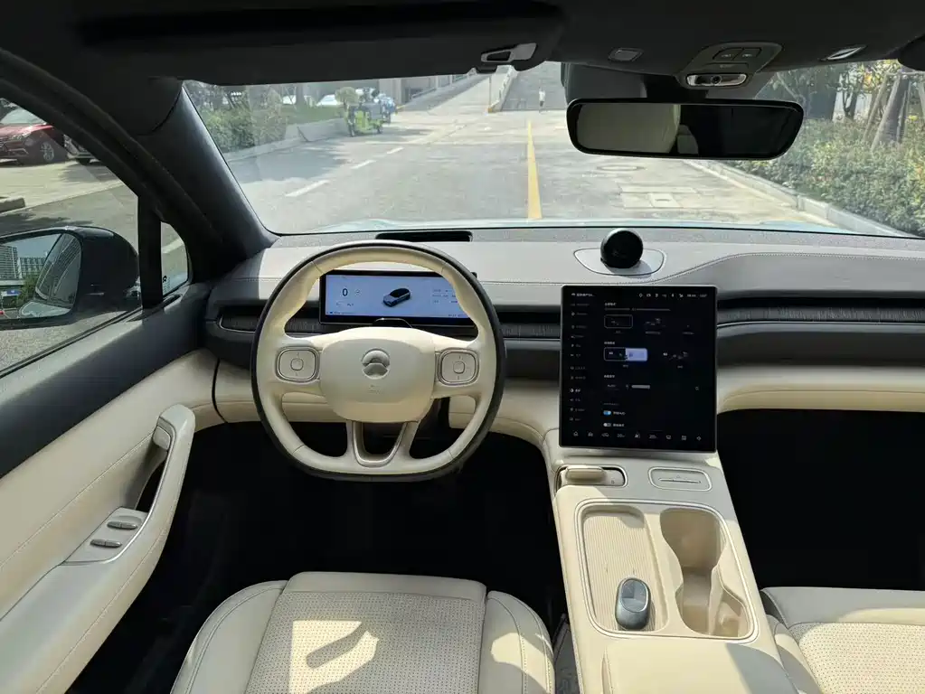 NIO ES6 — миниатюра 9