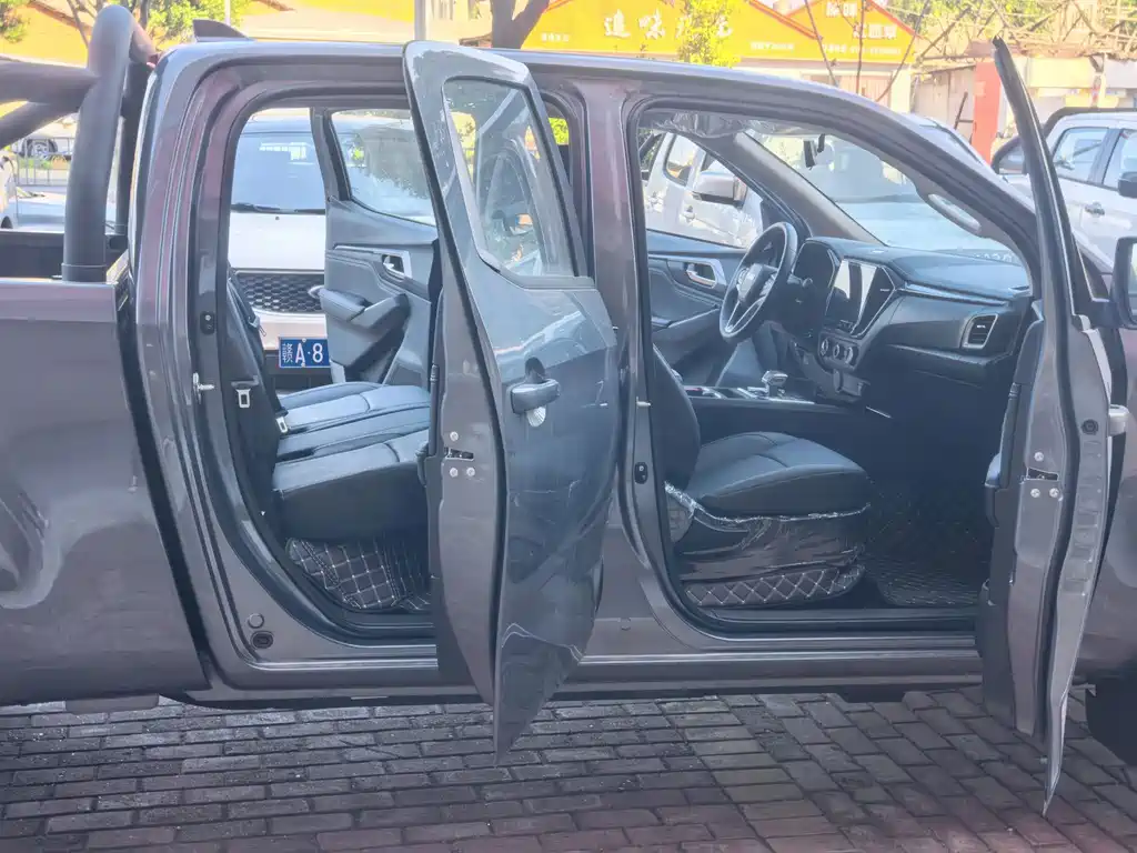 Isuzu Lingtuo — миниатюра 11