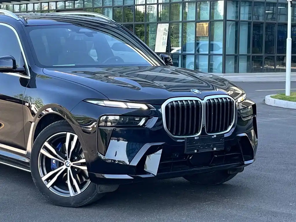 BMW X7 2023 xDrive40i Premium M Sport