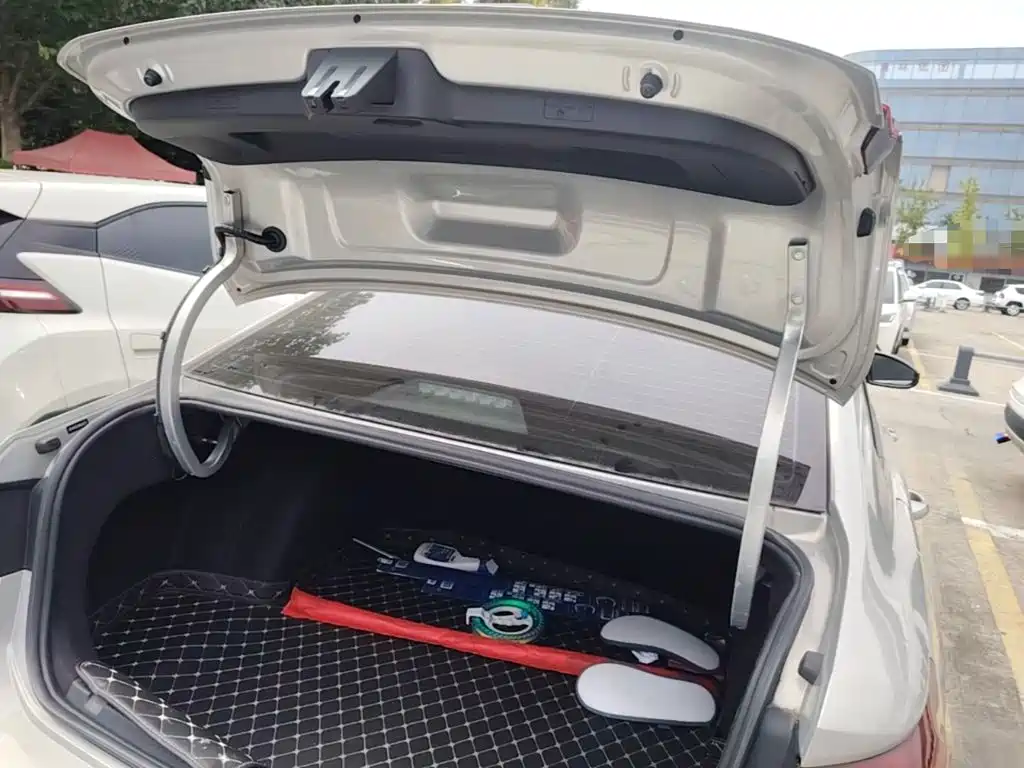 Volkswagen Lavida — миниатюра 19
