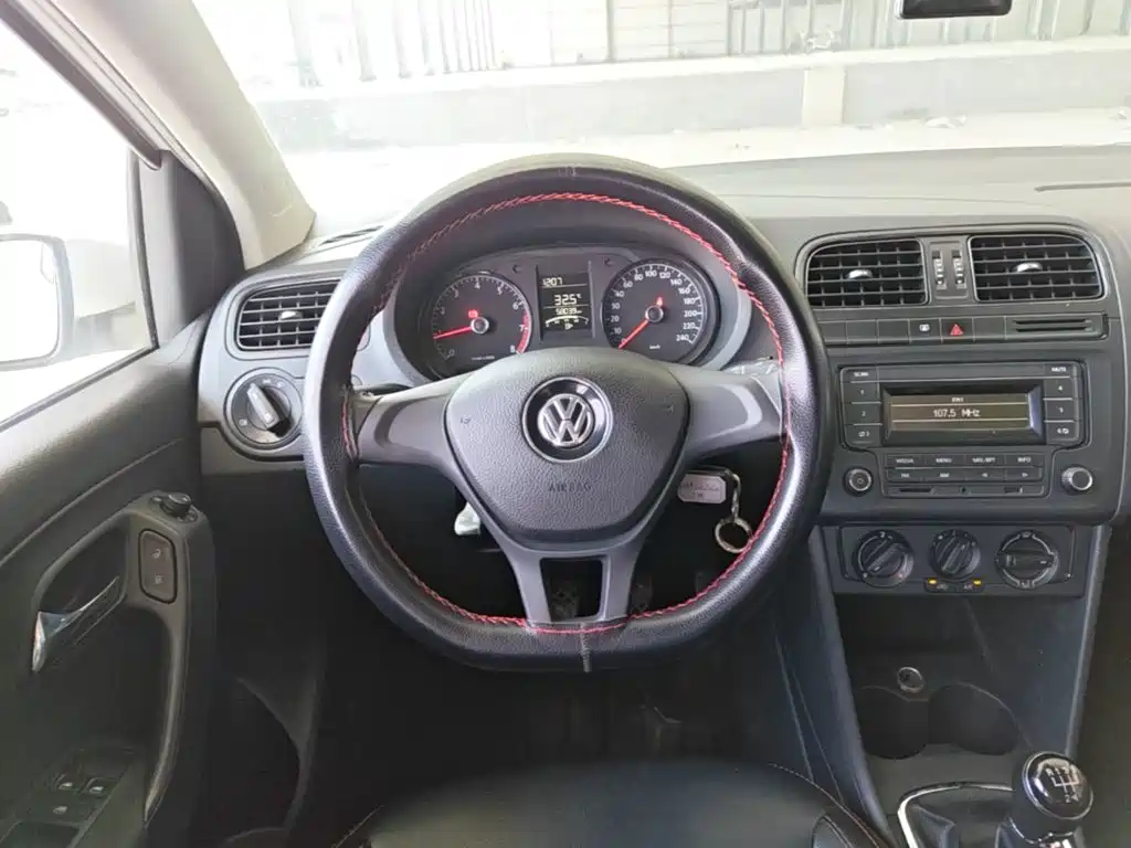 Volkswagen Polo — миниатюра 11