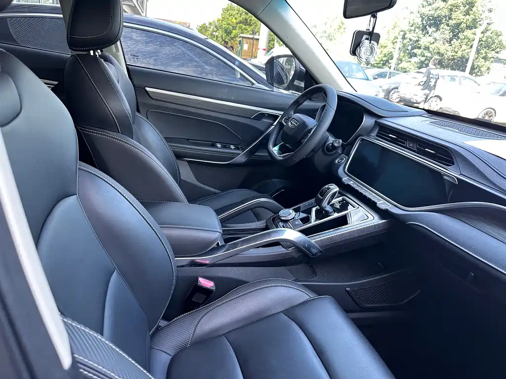 Geely Boyue — миниатюра 8