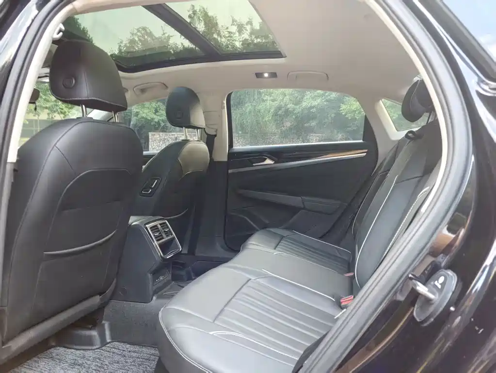 Volkswagen Passat — миниатюра 5