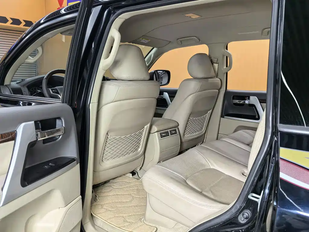 Toyota Land Cruiser — миниатюра 17