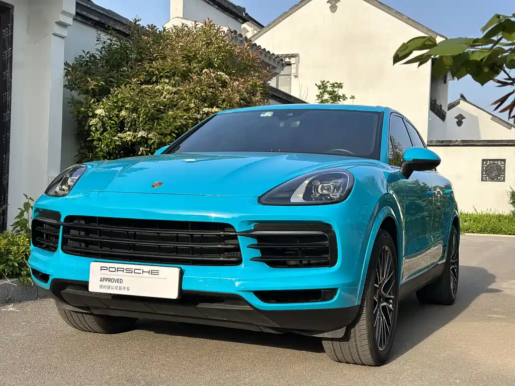 Porsche Cayenne Hybrid 2021