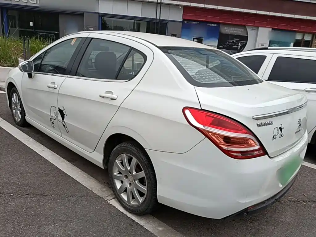 Peugeot 308 — миниатюра 5