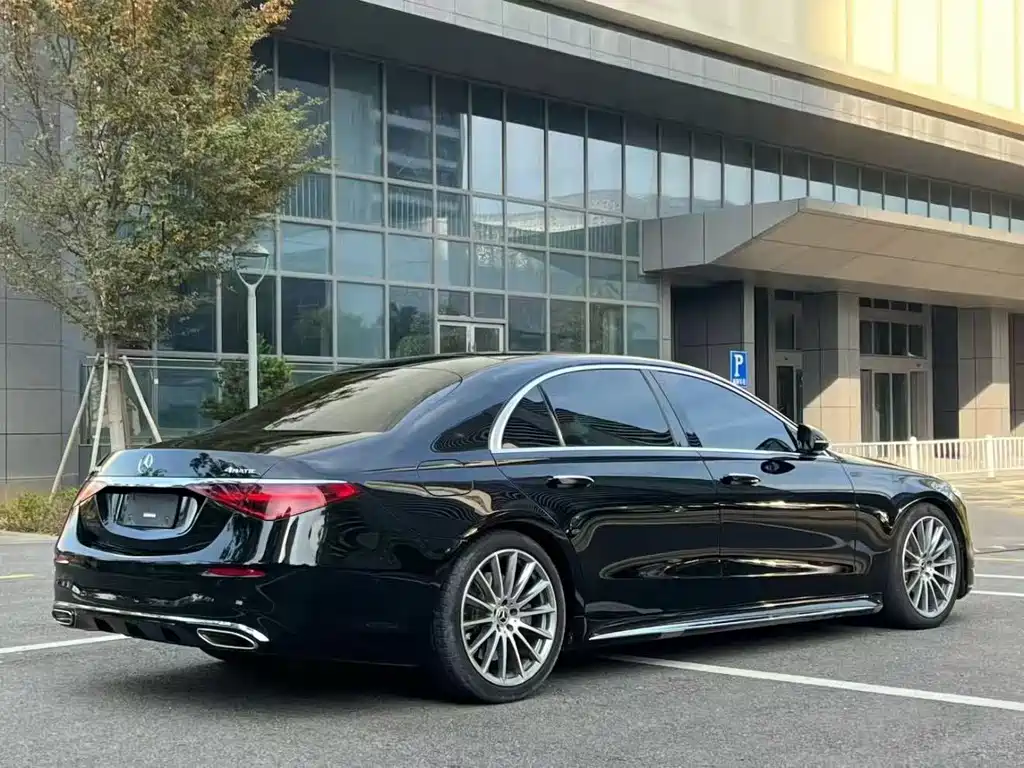 Mercedes-Benz S-Class — миниатюра 11