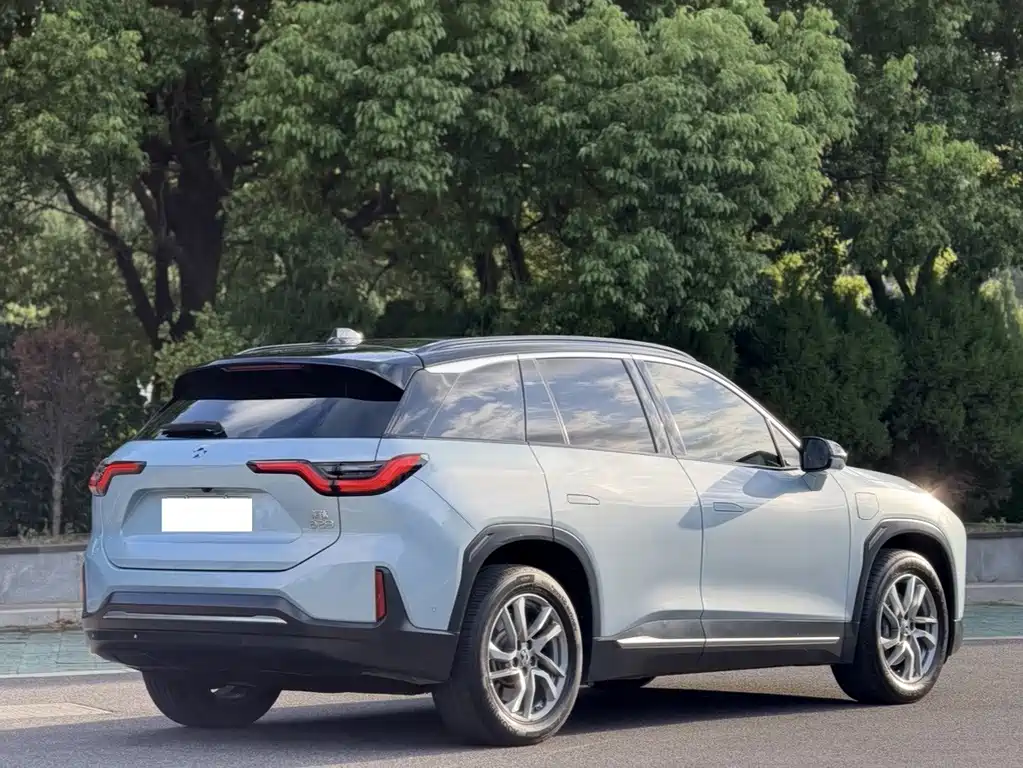 NIO ES6 — миниатюра 16