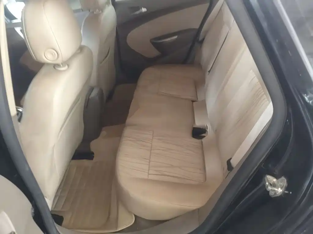 Buick Excelle — миниатюра 17