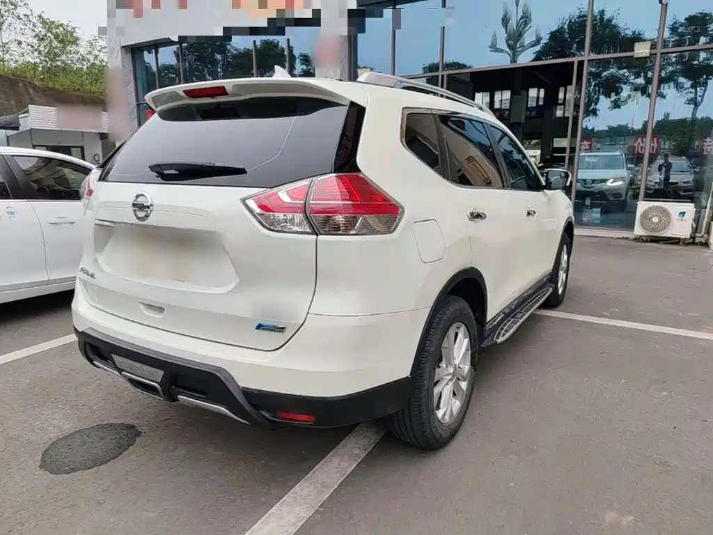 Nissan X-Trail — миниатюра 7