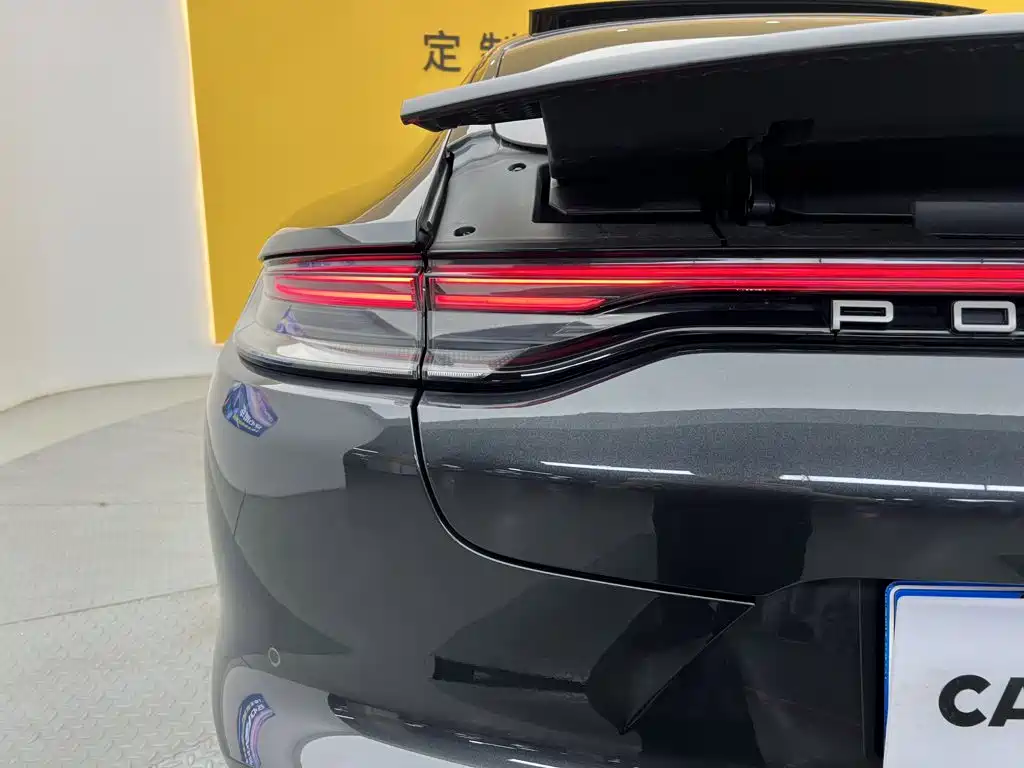 Porsche Panamera — миниатюра 6