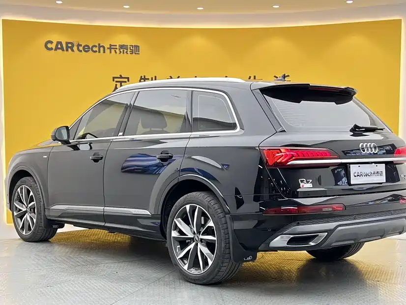 Audi Q7 — миниатюра 5