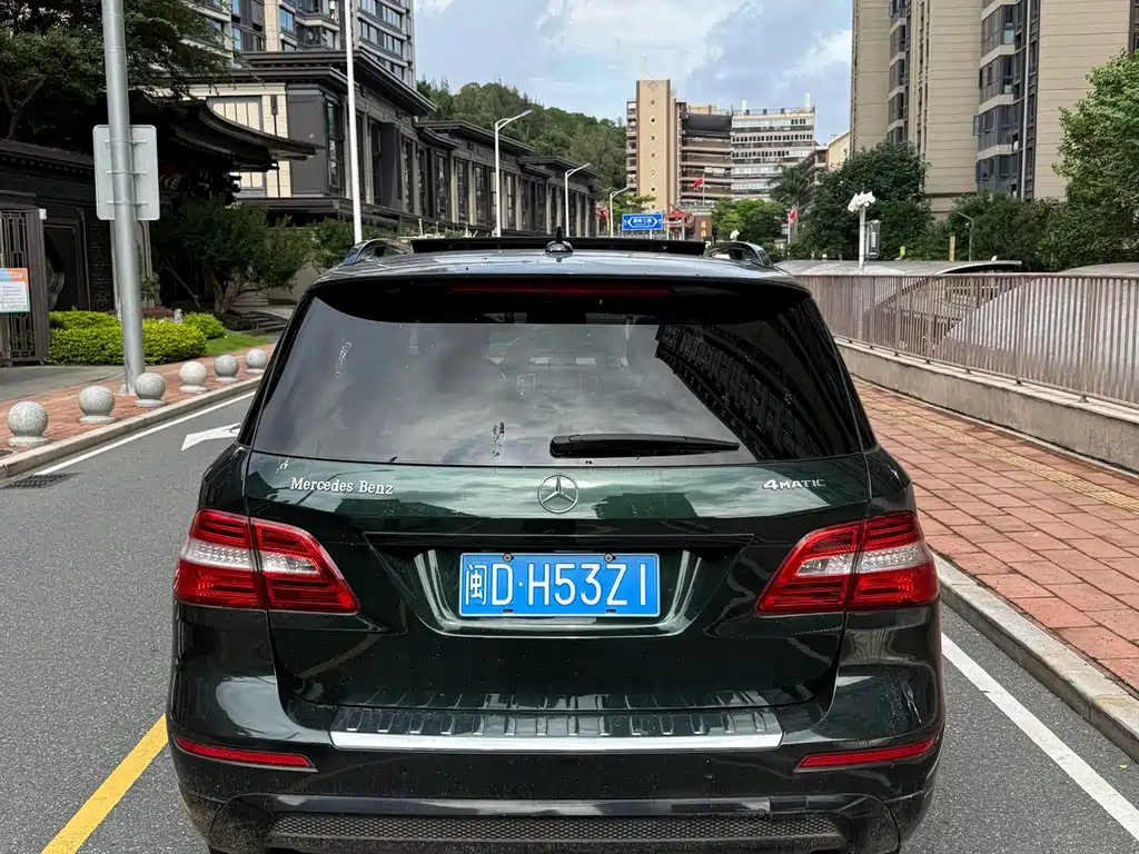 Mercedes-Benz M-Class — миниатюра 5