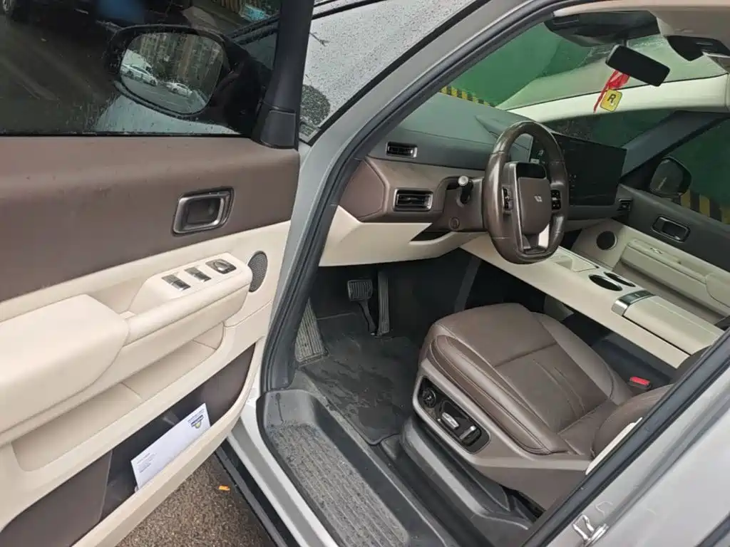 Li Auto Li MEGA — миниатюра 16