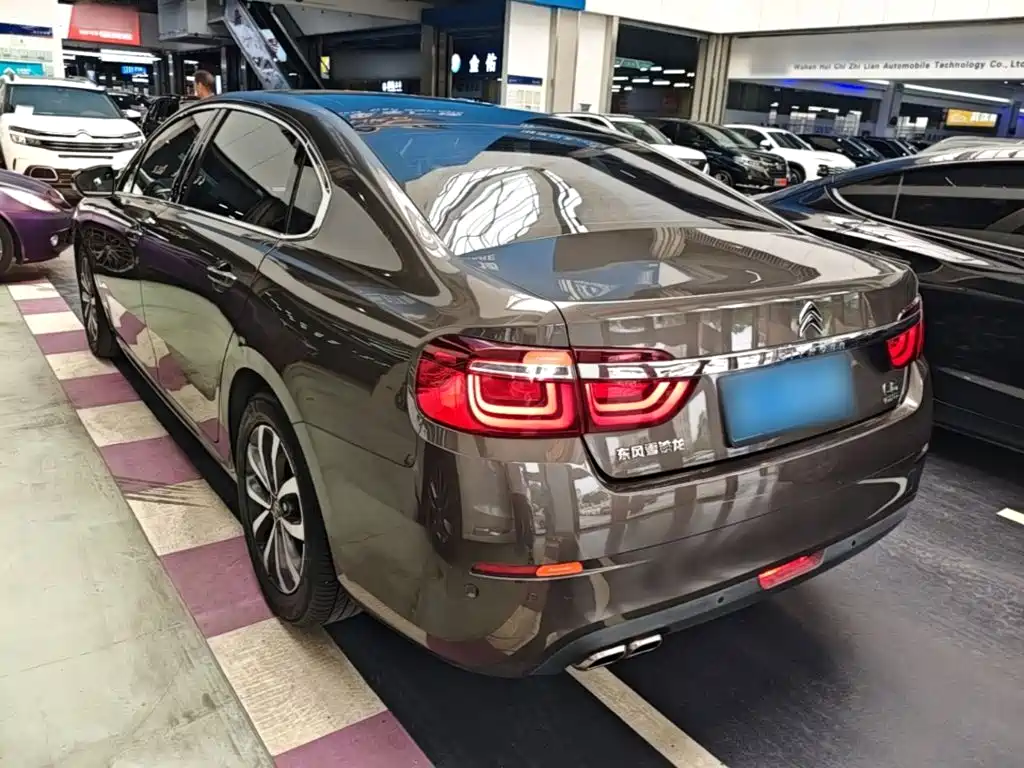 Citroen C6 — миниатюра 5