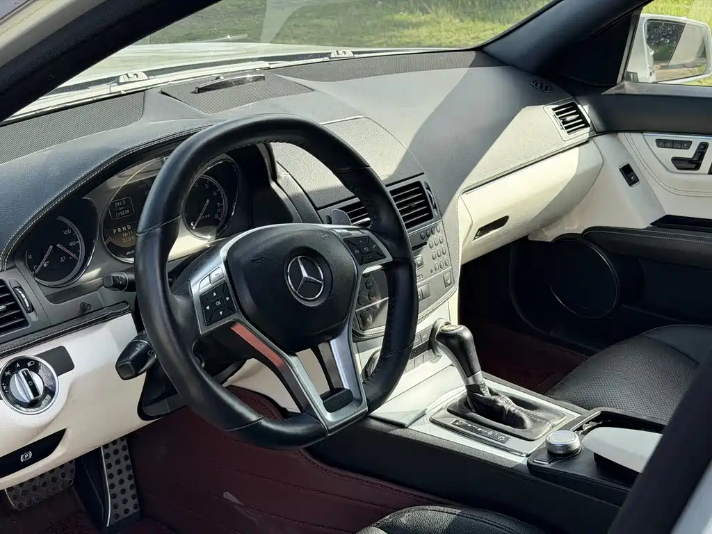 Mercedes-Benz C-Class AMG — миниатюра 8
