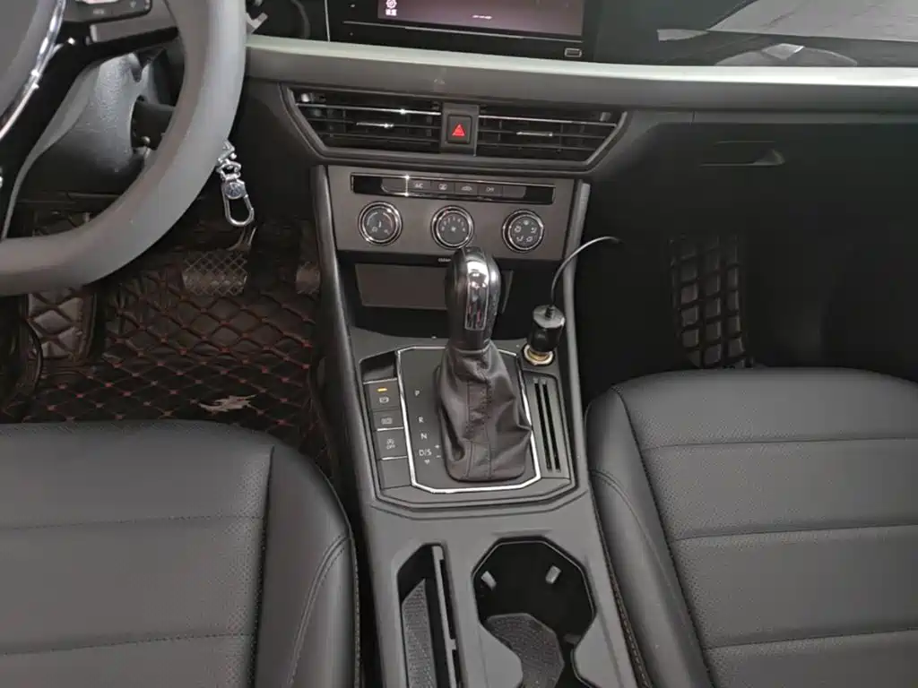 Volkswagen Lavida — миниатюра 14
