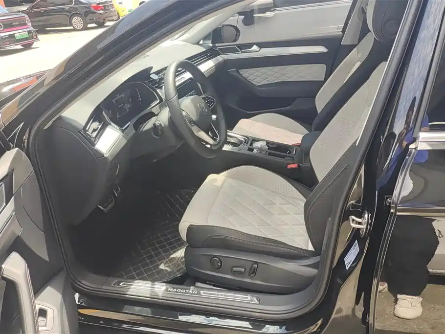 Volkswagen Magotan 2025 330TSI DSG Luxury
