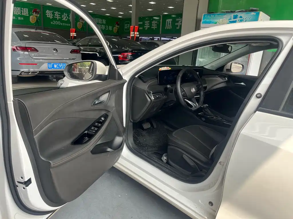 Buick Verano — миниатюра 7