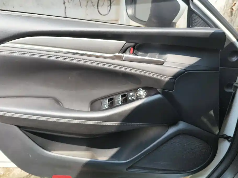 Mazda Atenza — миниатюра 7