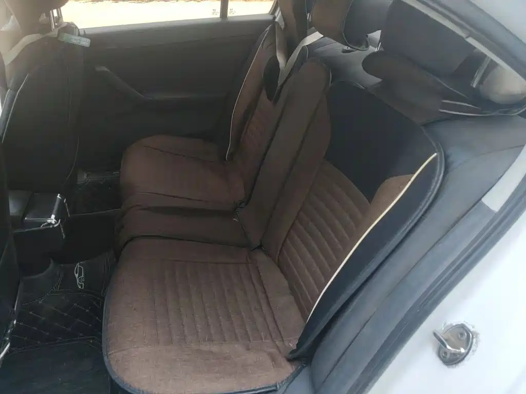 Volkswagen Santana — миниатюра 15