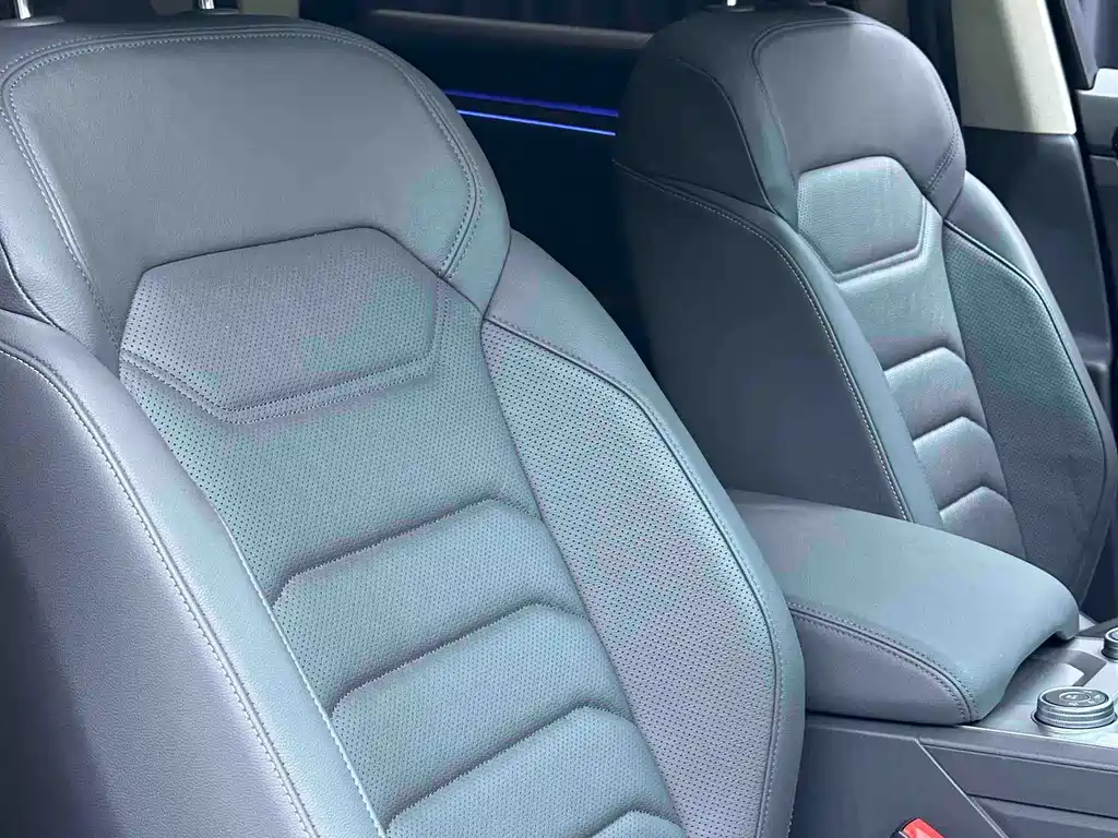 Volkswagen Touareg — миниатюра 10