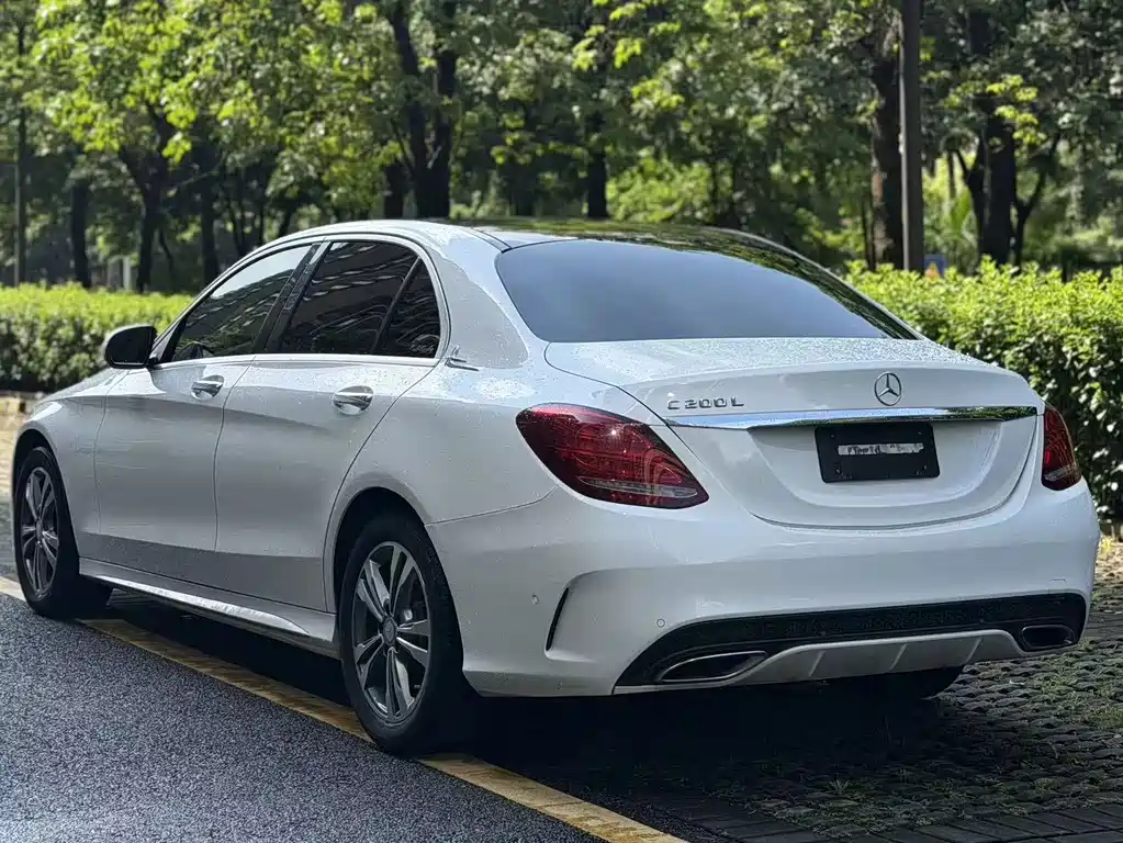 Mercedes-Benz C-Class — миниатюра 7
