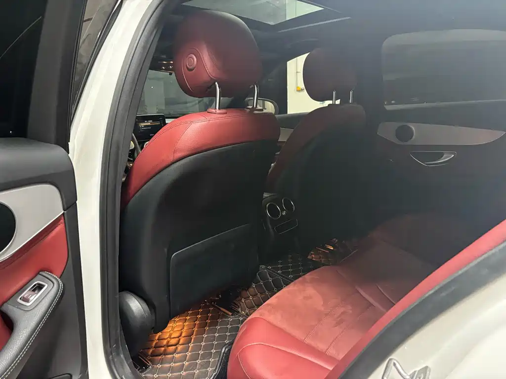 Mercedes-Benz C-Class — миниатюра 4