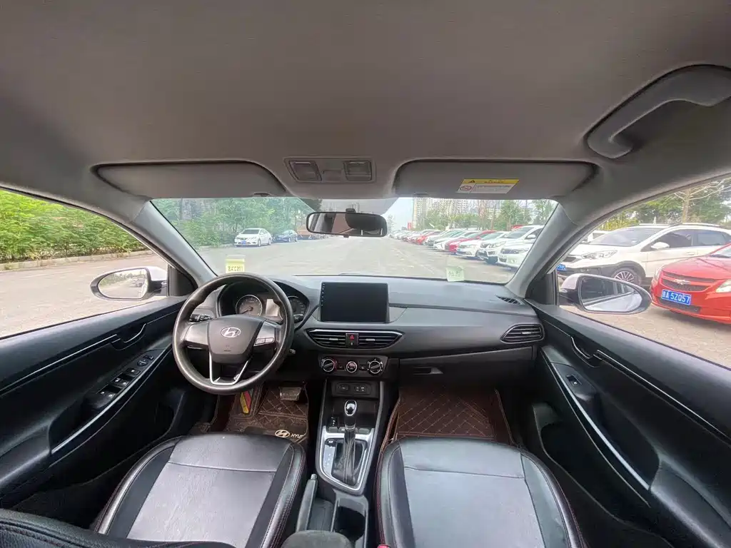 Hyundai Elantra — миниатюра 4