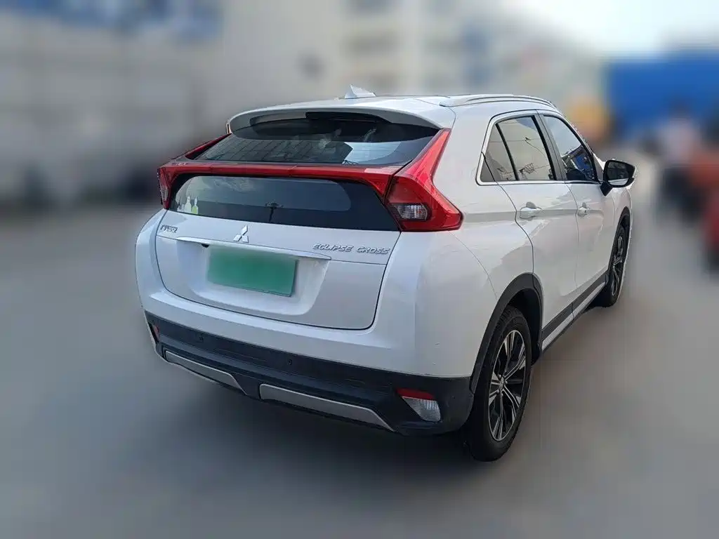 Mitsubishi Eclipse Cross — миниатюра 4