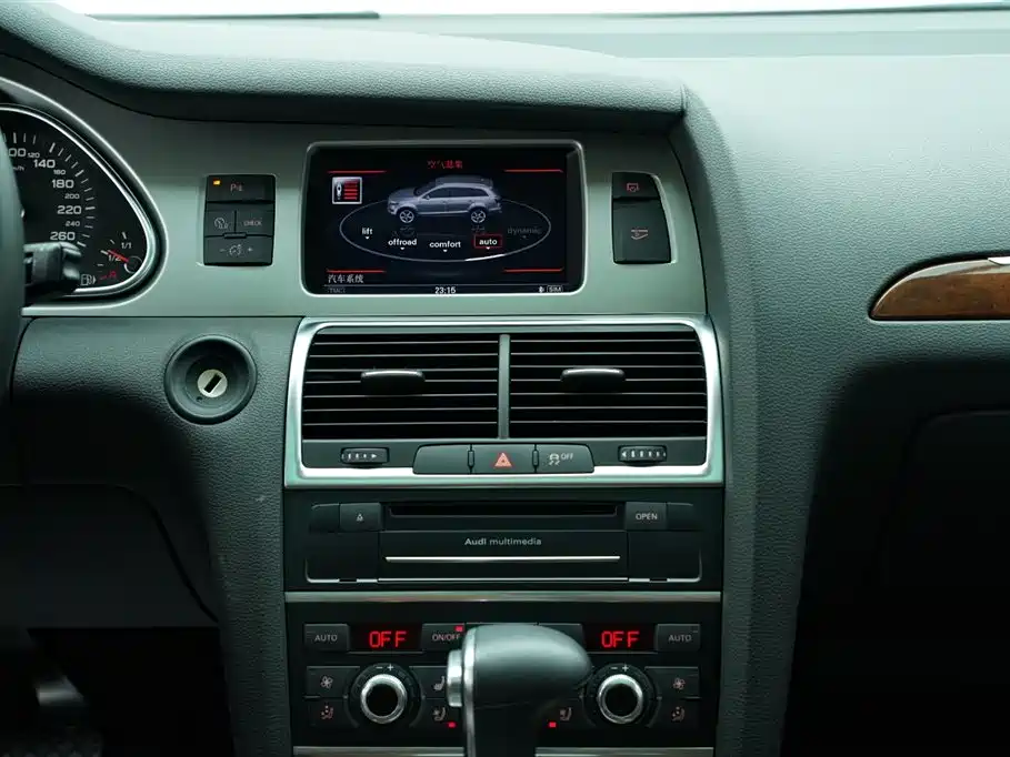 Audi Q7 3.0 TDI Leading Type, фото 27