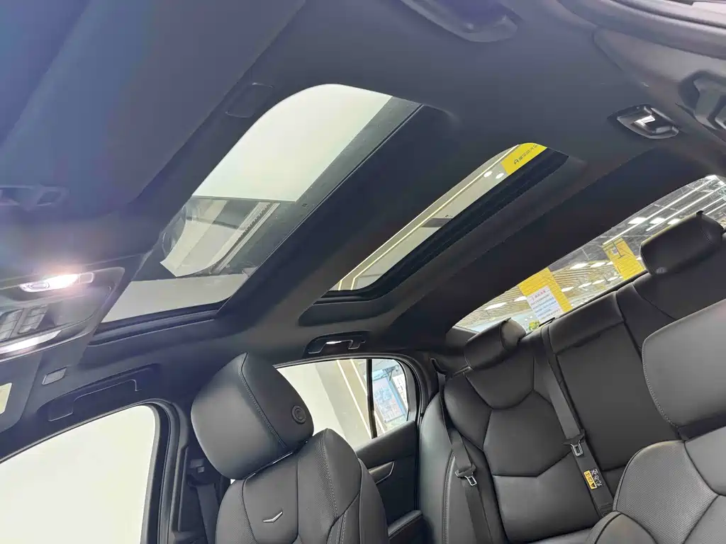 Cadillac CT5 — миниатюра 13