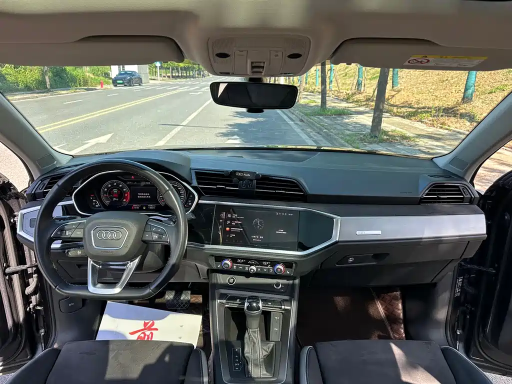 Audi Q3 — миниатюра 12