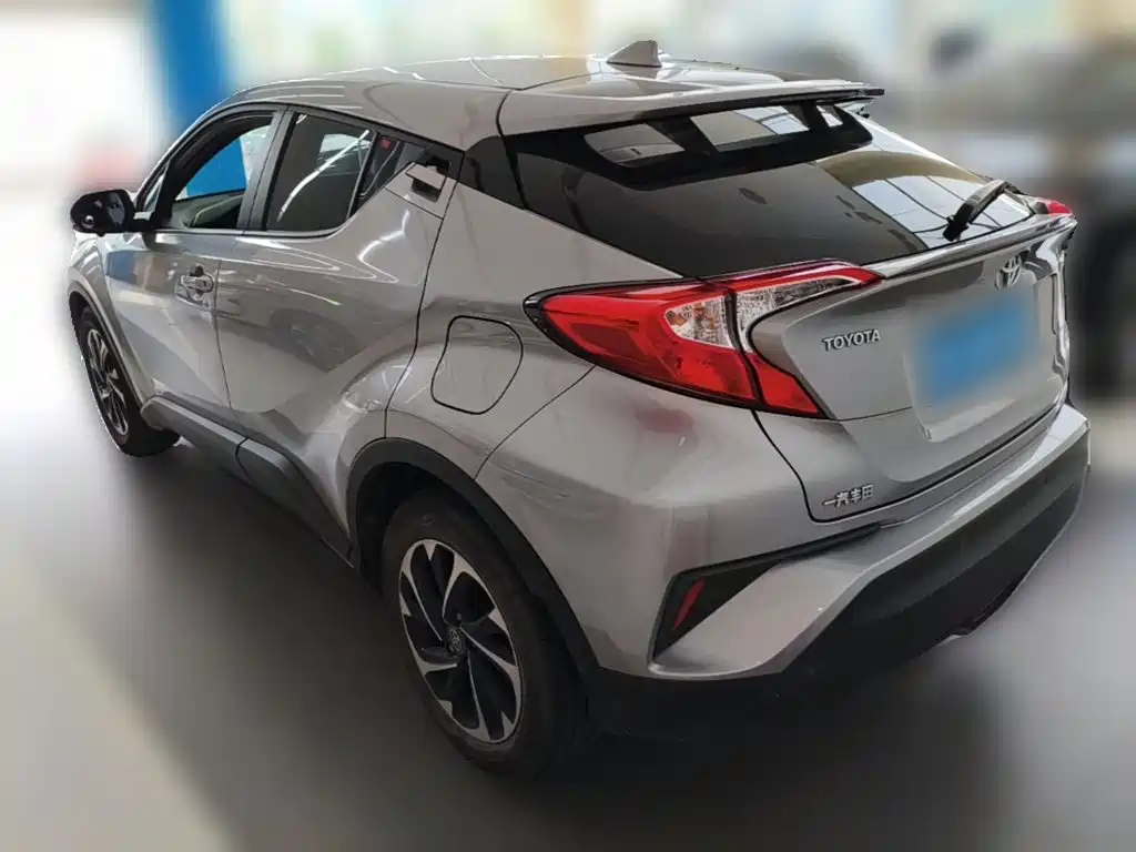 Toyota IZOA — миниатюра 7