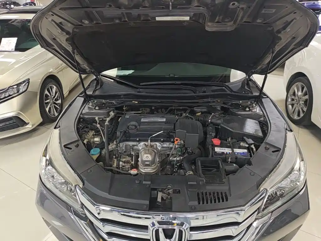 Honda Accord — миниатюра 20