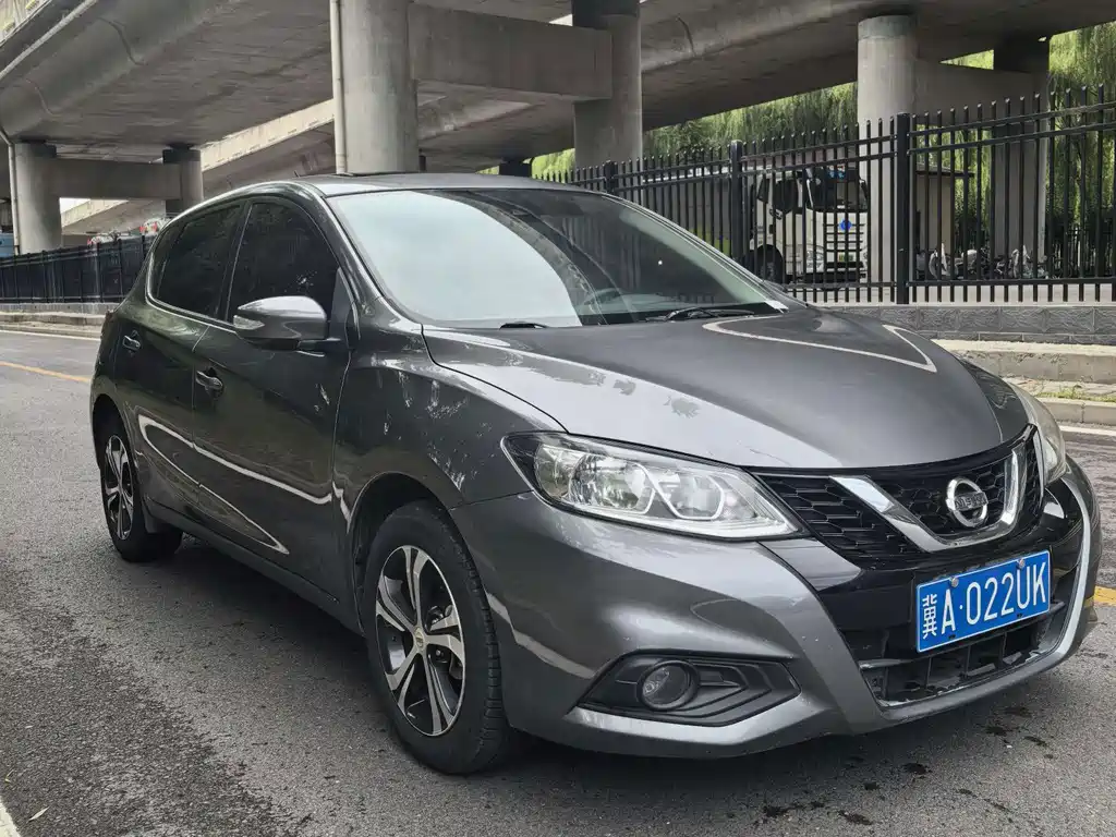 Nissan Tiida — миниатюра 3