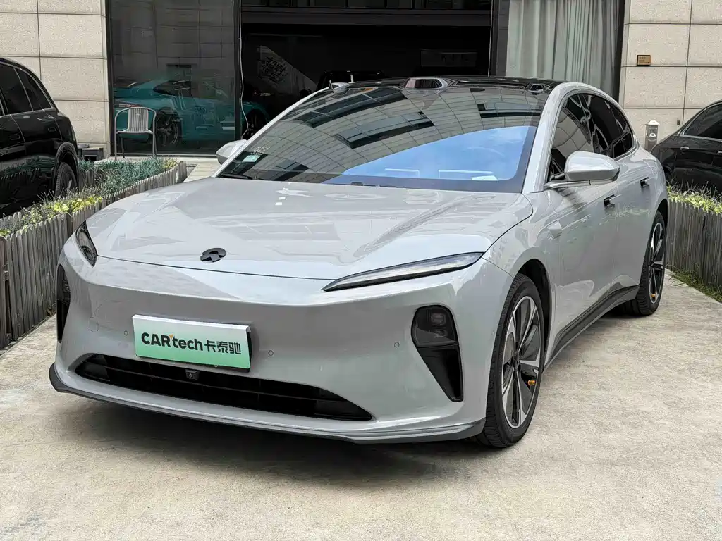 NIO ET5T