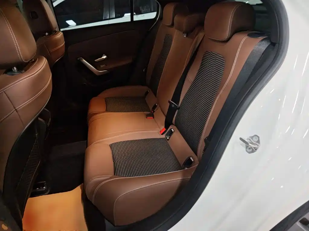 Mercedes-Benz A-Class (Import) — миниатюра 17