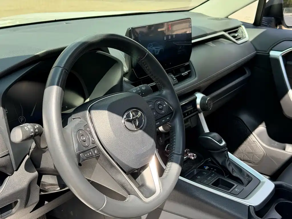 Toyota Wildlander — миниатюра 10