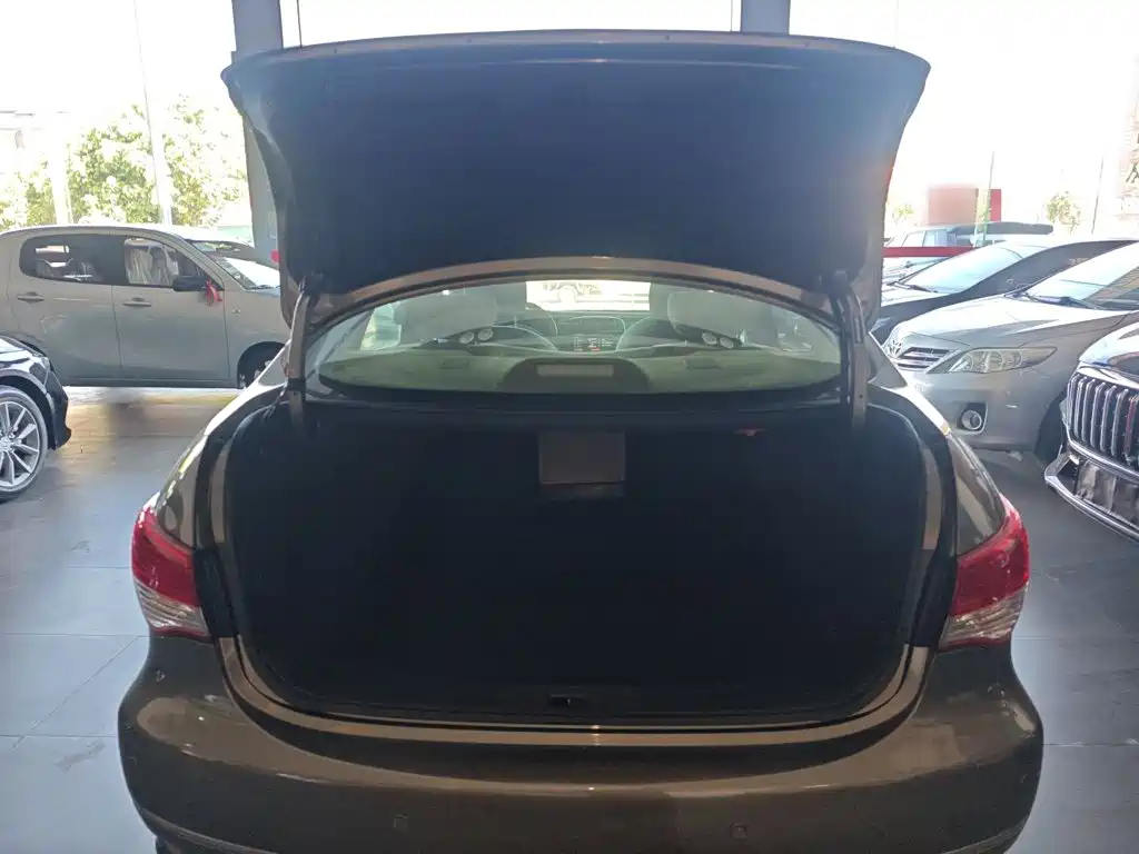 Nissan Sylphy — миниатюра 19