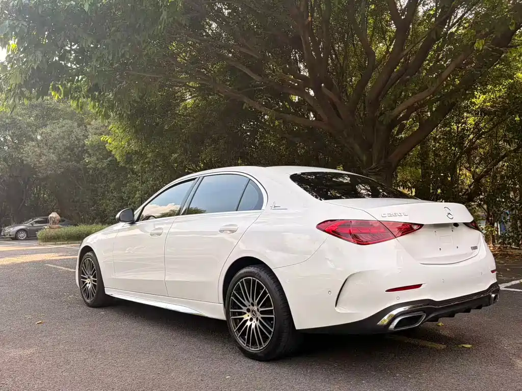 Mercedes-Benz C-Class — миниатюра 7