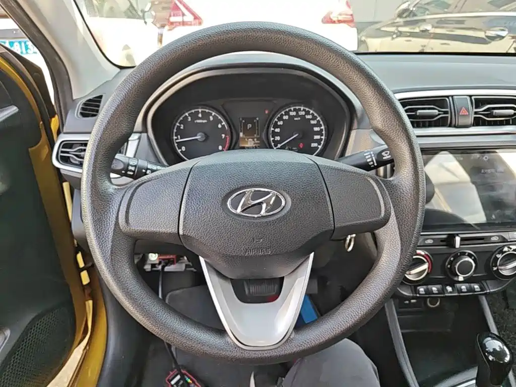 Hyundai Verna — миниатюра 11