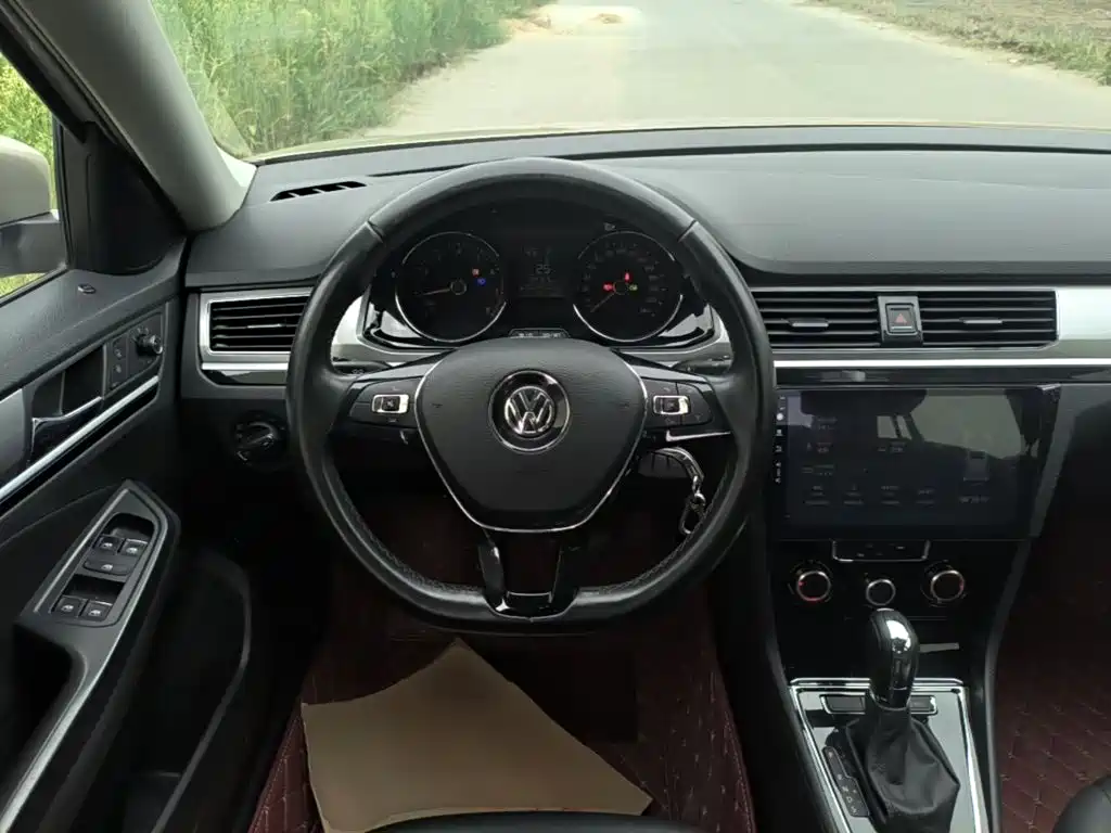 Volkswagen Bora — миниатюра 11