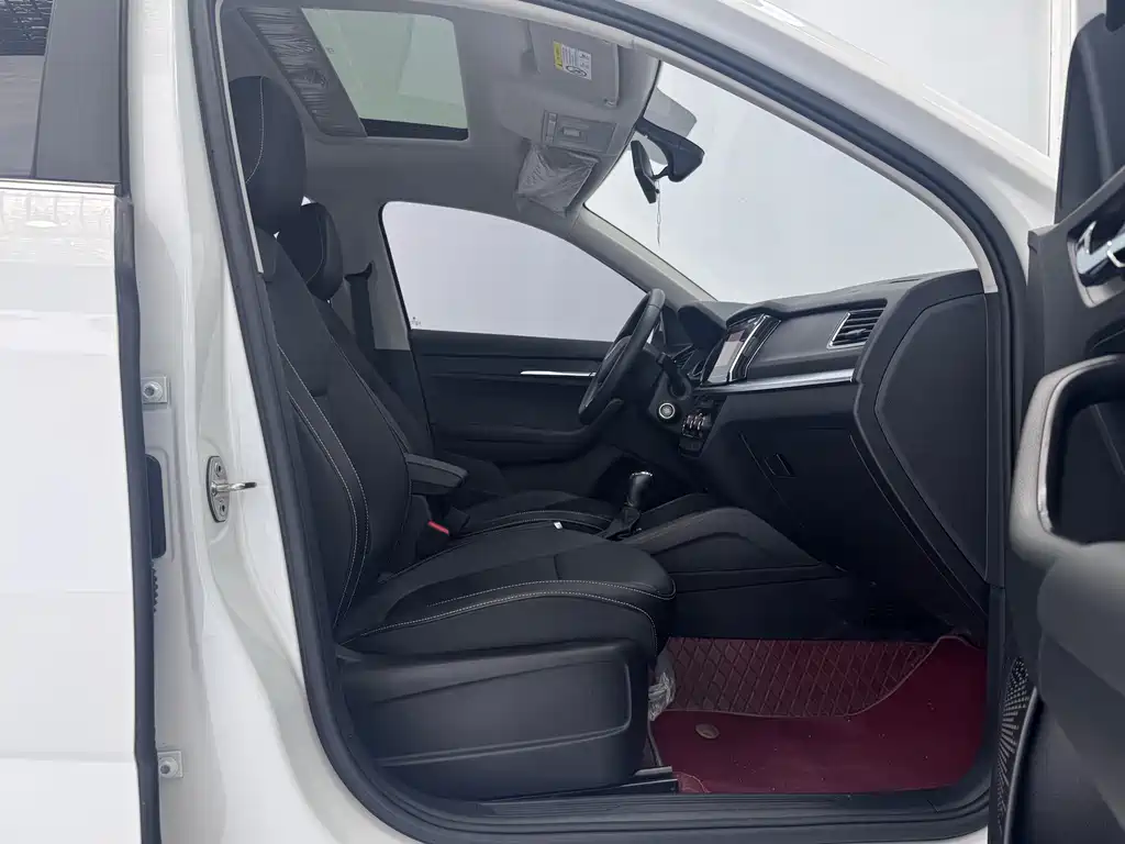 Skoda Kamiq 1.5L Auto Comfort Enjoy Edition, фото 9