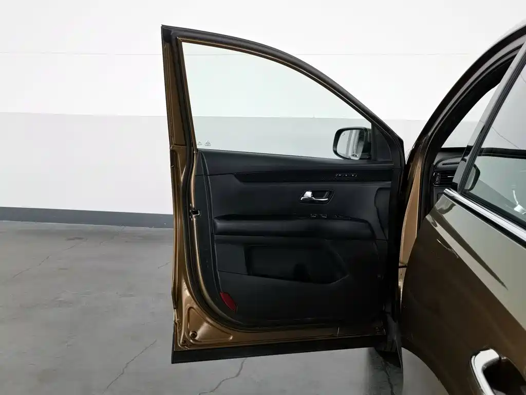 Kia KX7 — миниатюра 8